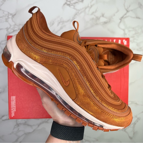 Nike Air Max 97 SE 🍂 - Picture 3 of 16